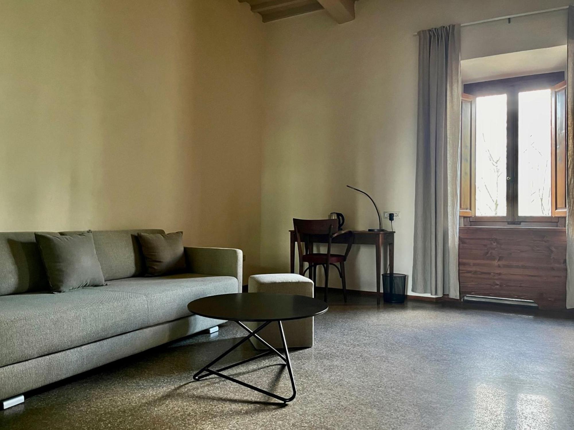 B&B Lo Scudaio Palazzo Marchionneschi Montescudaio Exterior foto